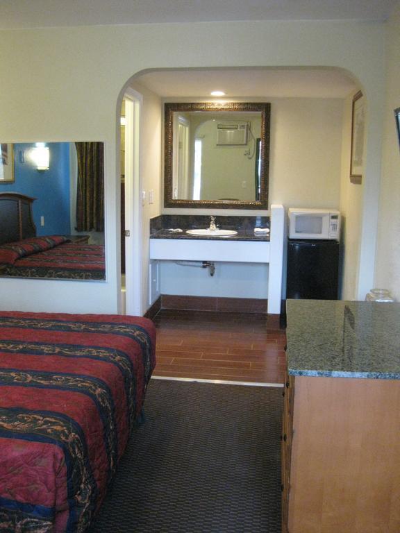 Sunshine Motel サン・バーナディーノ 部屋 写真